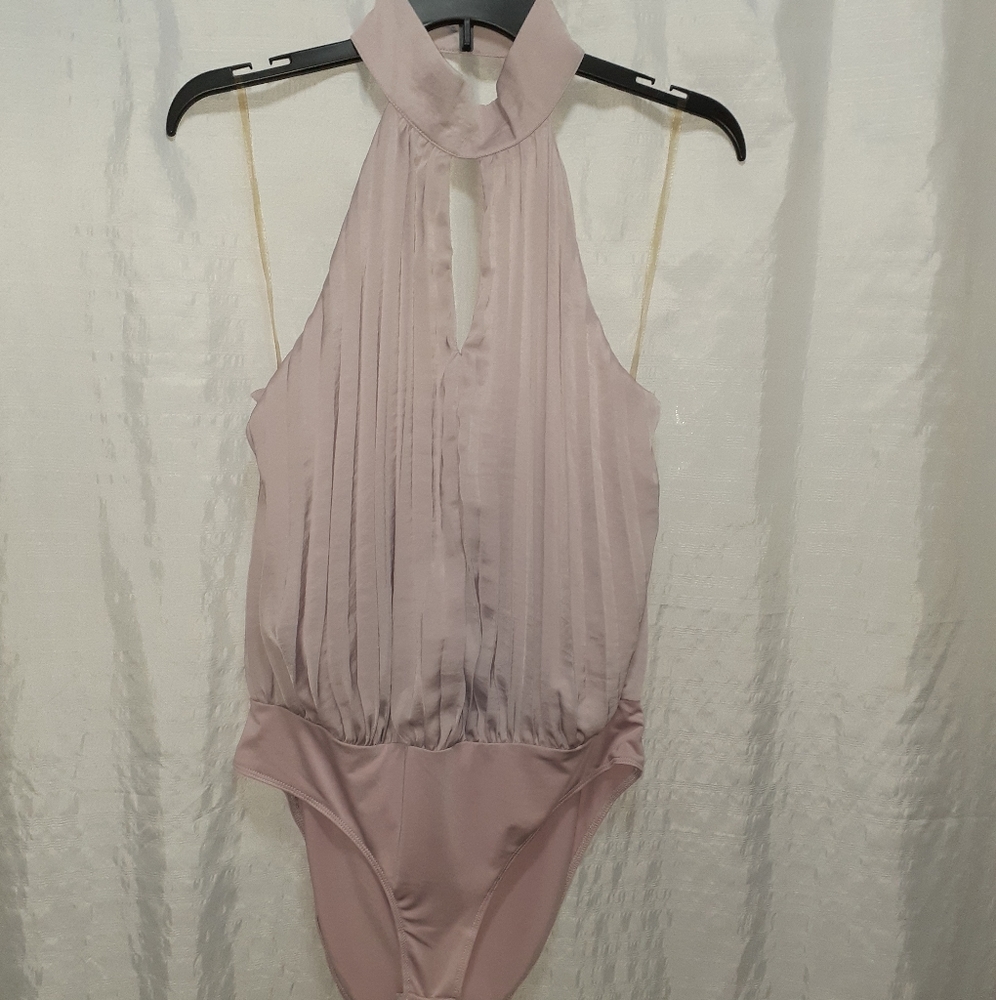 BOGO FREE❣ mauve bodysuit top